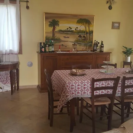 Renzo E Lucia Couette-café Sant Isidoro (Sardinia)