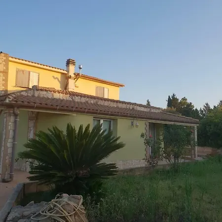 Renzo E Lucia Bed and breakfast Sant Isidoro (Sardinia)