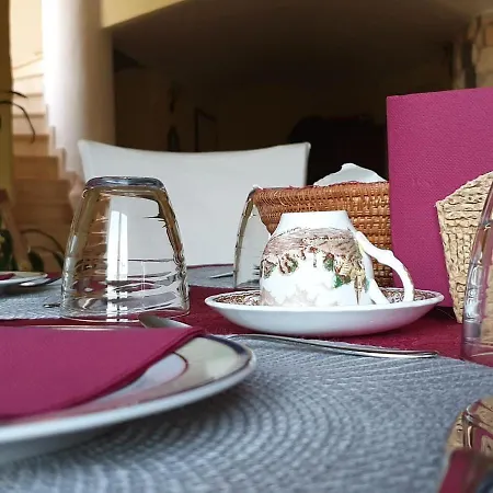 Couette-café Renzo E Lucia